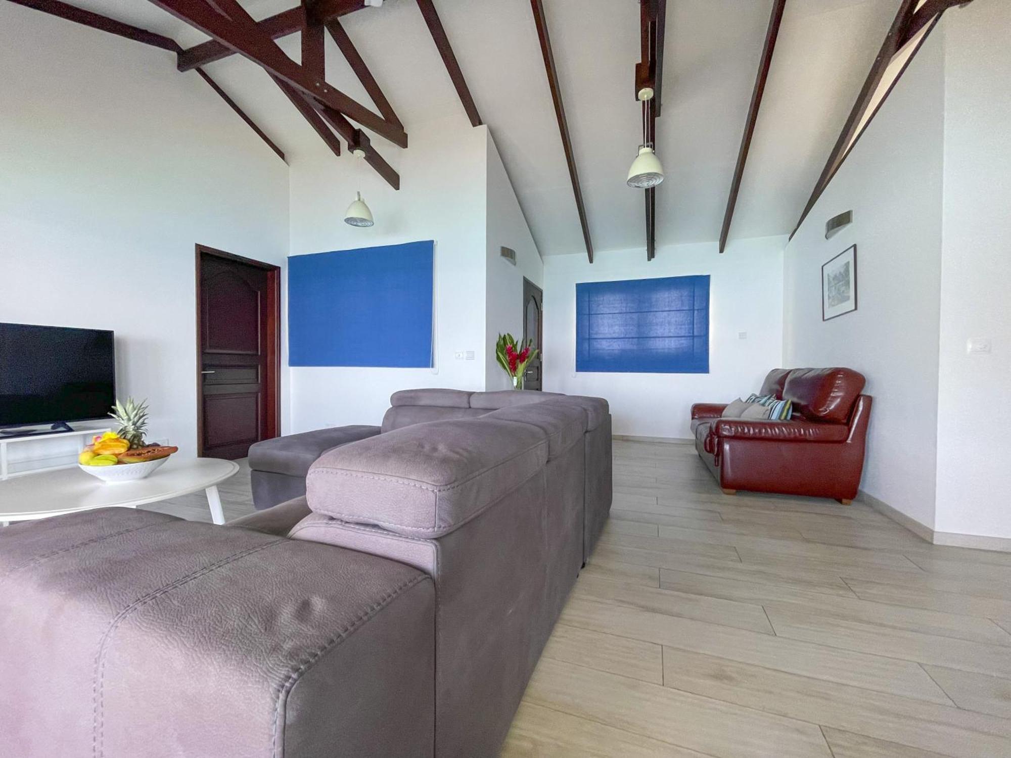 Vallonend Beachfront Villa With Excellent View Bel Ombre Exterior photo