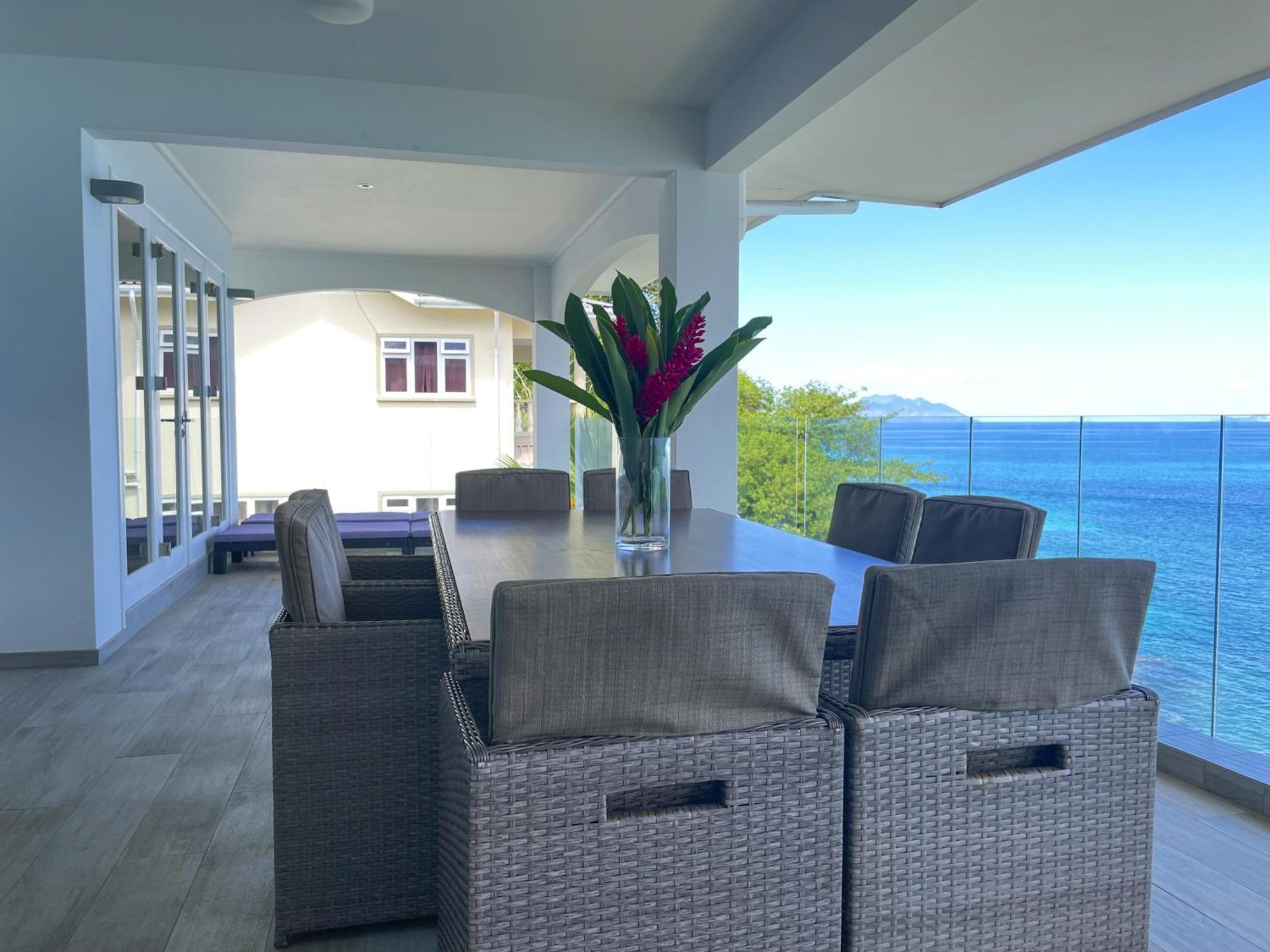 Vallonend Beachfront Villa With Excellent View Bel Ombre Exterior photo